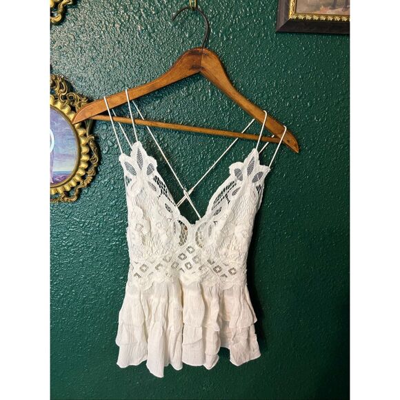 Free People Intimately Adella Cami Tank Top White Ruffle Sz Small - Picture 1 of 4
